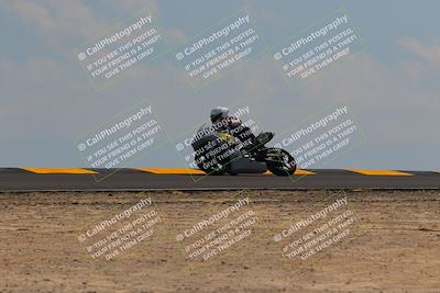 media/Sep-11-2022-SoCal Trackdays (Sun) [[81b7e951af]]/Turn 5 (1110am)/